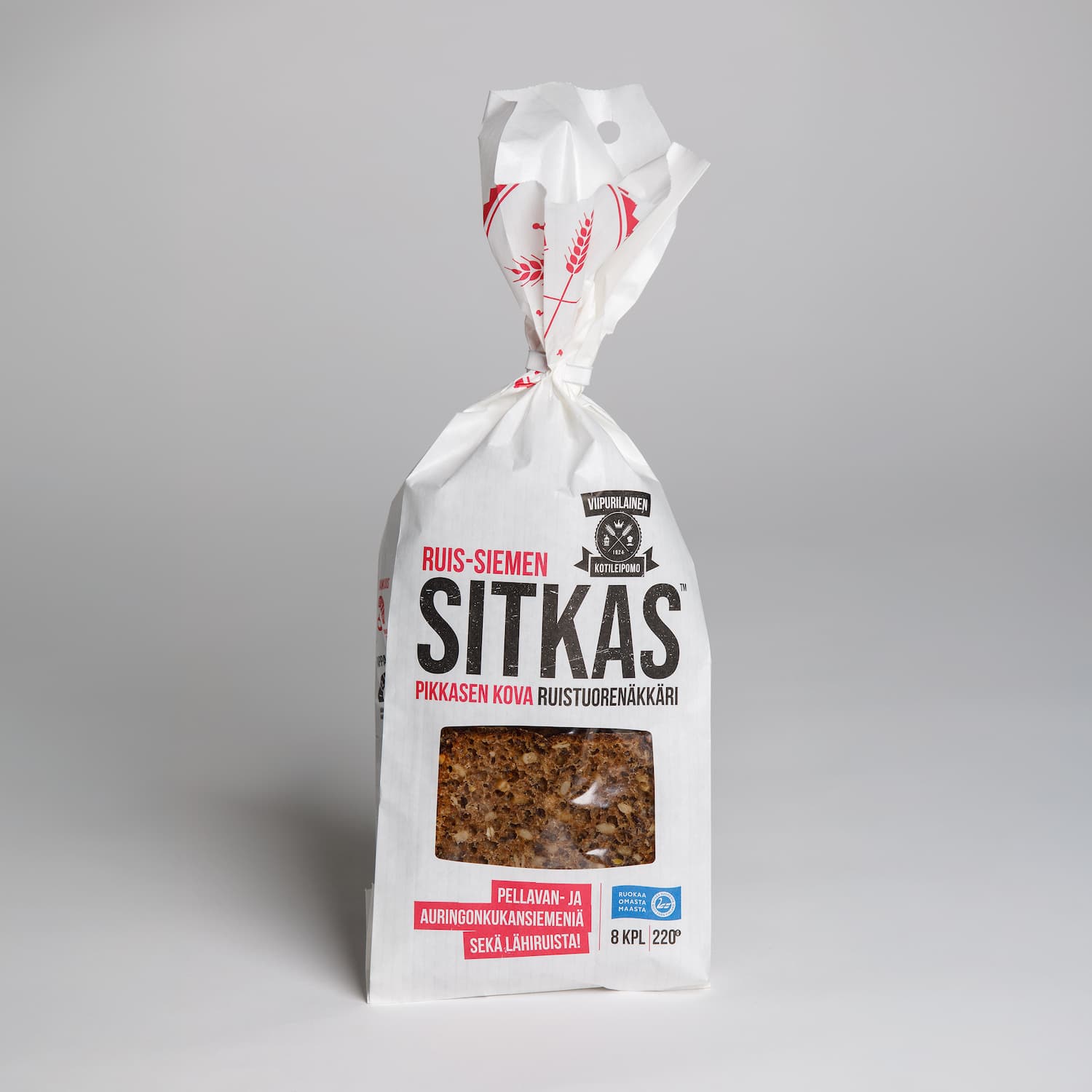 <p>Ruis-siementuorenäkkäri<br />
8 kpl, 220 g</p>
<p>Pikkasen kova. Siinä on asenne, jolla Sitkas kehitettiin kahdessa sanassa. Kun turhat puheet karsitaan pois niin ollaan suomalaisuuden ytimessä. Sama koskee ainesosalistoja. Sitkas on uudenlainen ohut ja sitkeä tuorenäkkäri johon ei laiteta mitään ylimääräistä. Puhtaat kotimaiset lähiraaka-aineet maistuvat pikkasen kovalle.</p>
